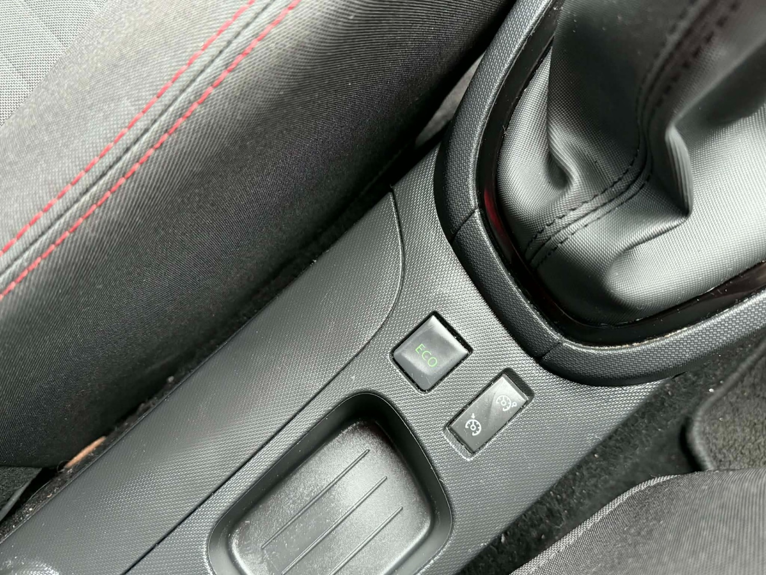 Used Renault Clio 2014 for sale - 76853884: Photo 17