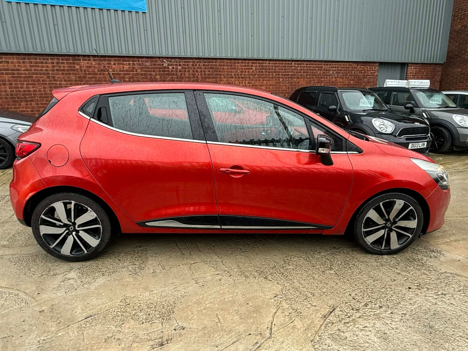 Used Renault Clio 2014 for sale - 76853884: Photo 5