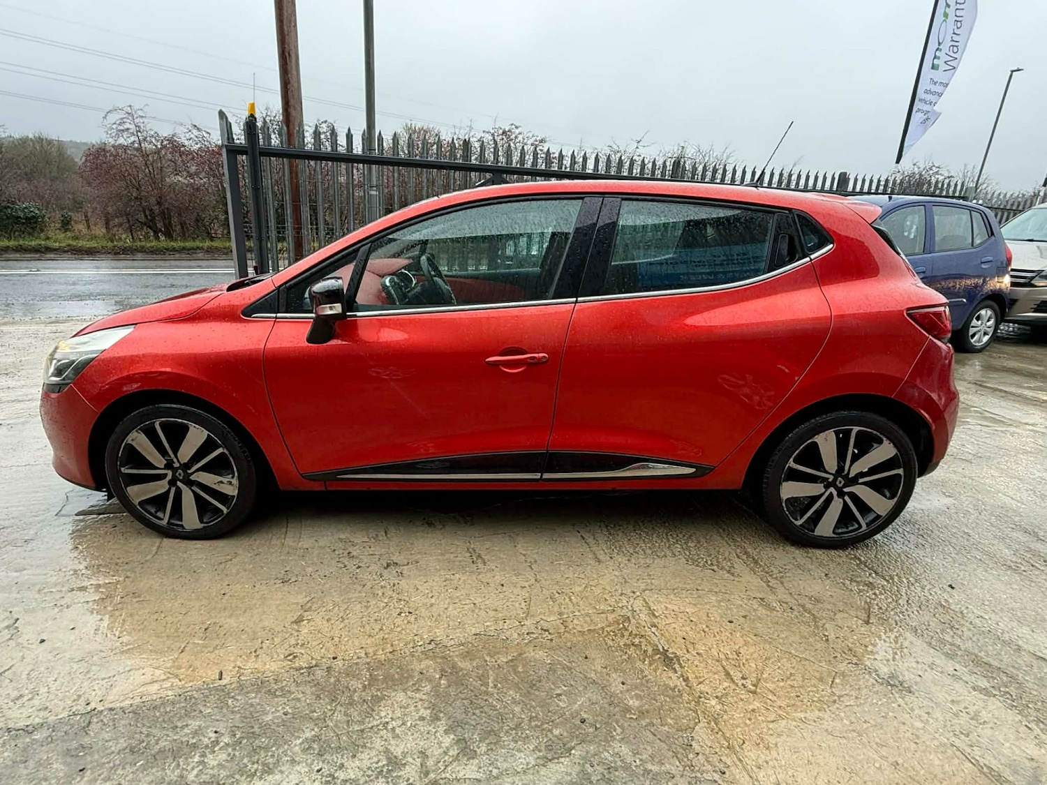 Used Renault Clio 2014 for sale - 76853884: Photo 9