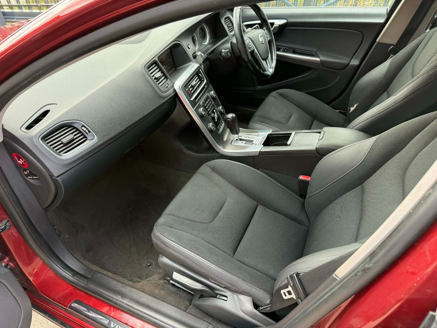 Used Volvo S60 2011 for sale - 77878066: Photo 11