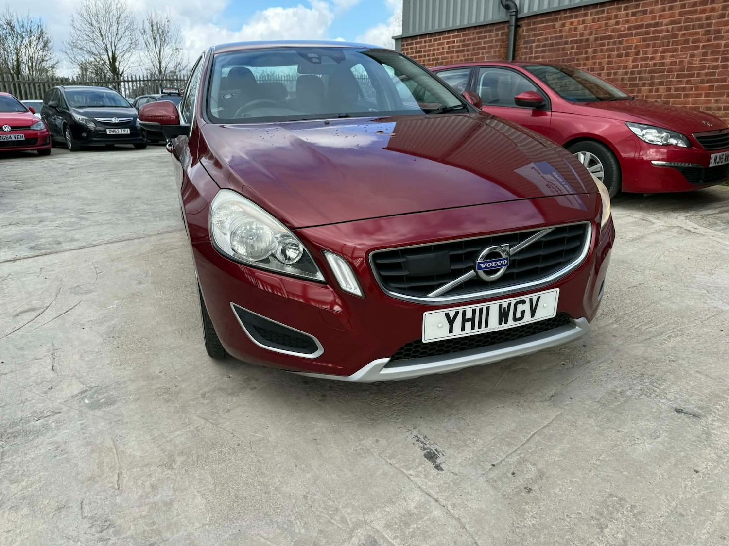 Used Volvo S60 2011 for sale - 77878066: Photo 3