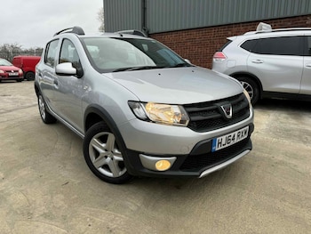 Used Dacia Sandero Stepway 2014 for sale - 76526143: Photo