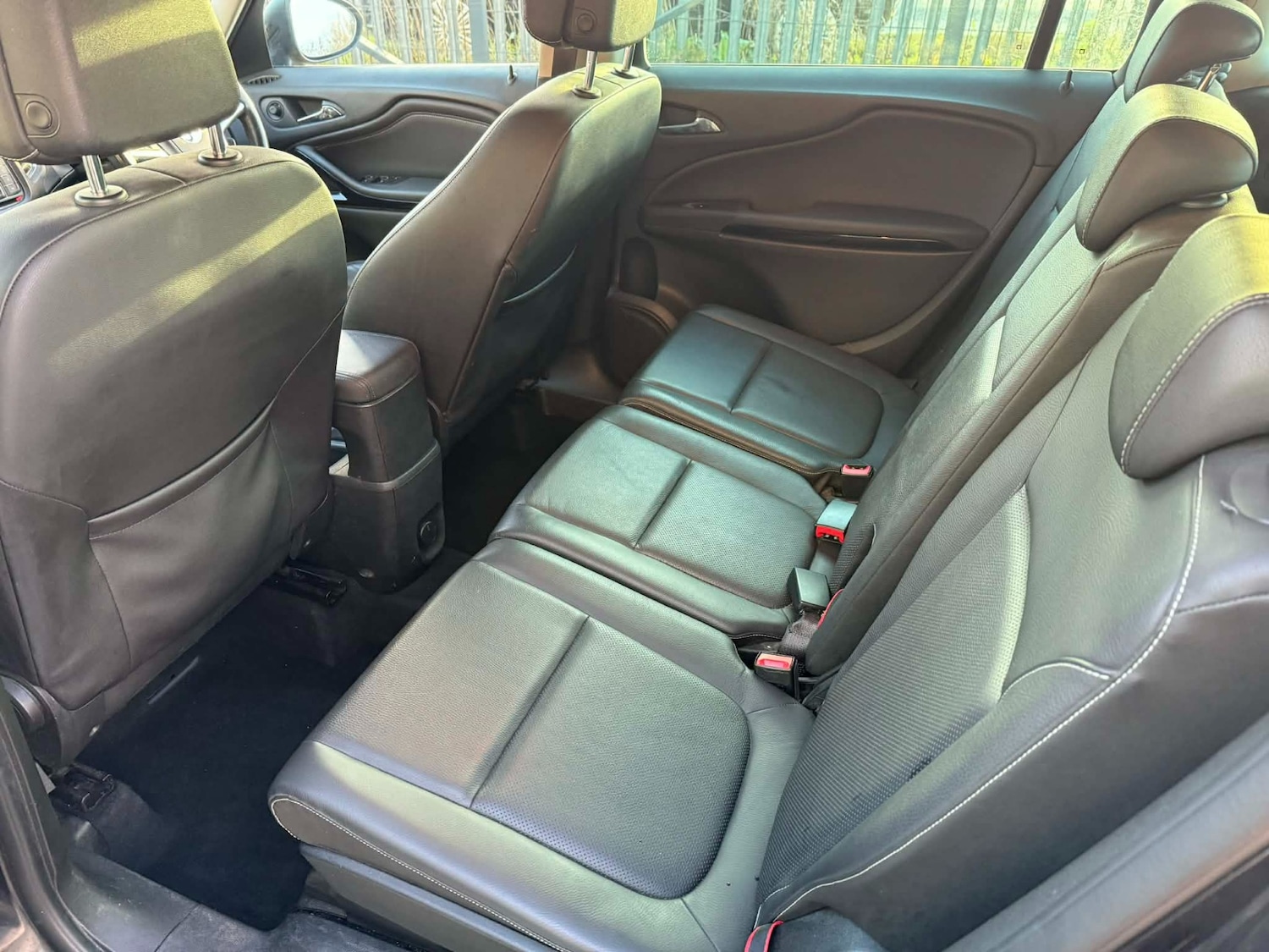 Used Vauxhall Zafira 2016 for sale - 76669921: Photo 12