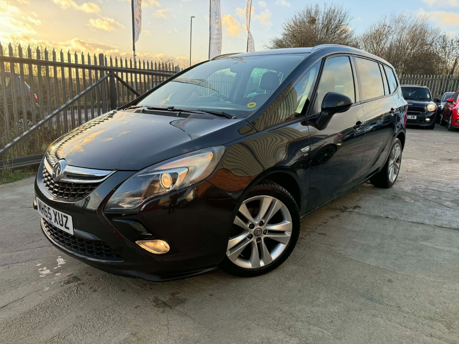Used Vauxhall Zafira 2016 for sale - 76669921: Photo 2