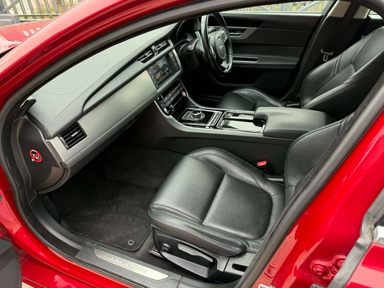 Used Jaguar XF 2017 for sale - 78011585: Photo 11