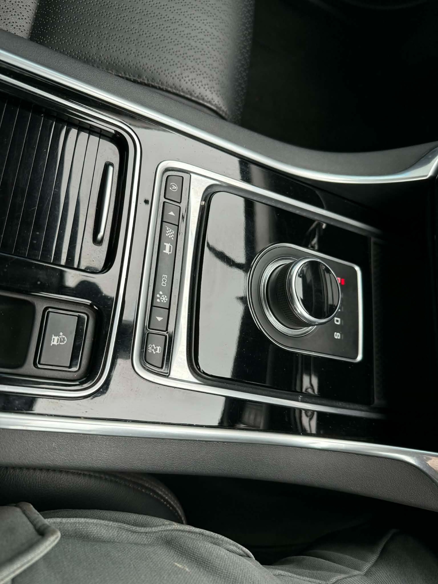 Used Jaguar XF 2017 for sale - 78011585: Photo 16