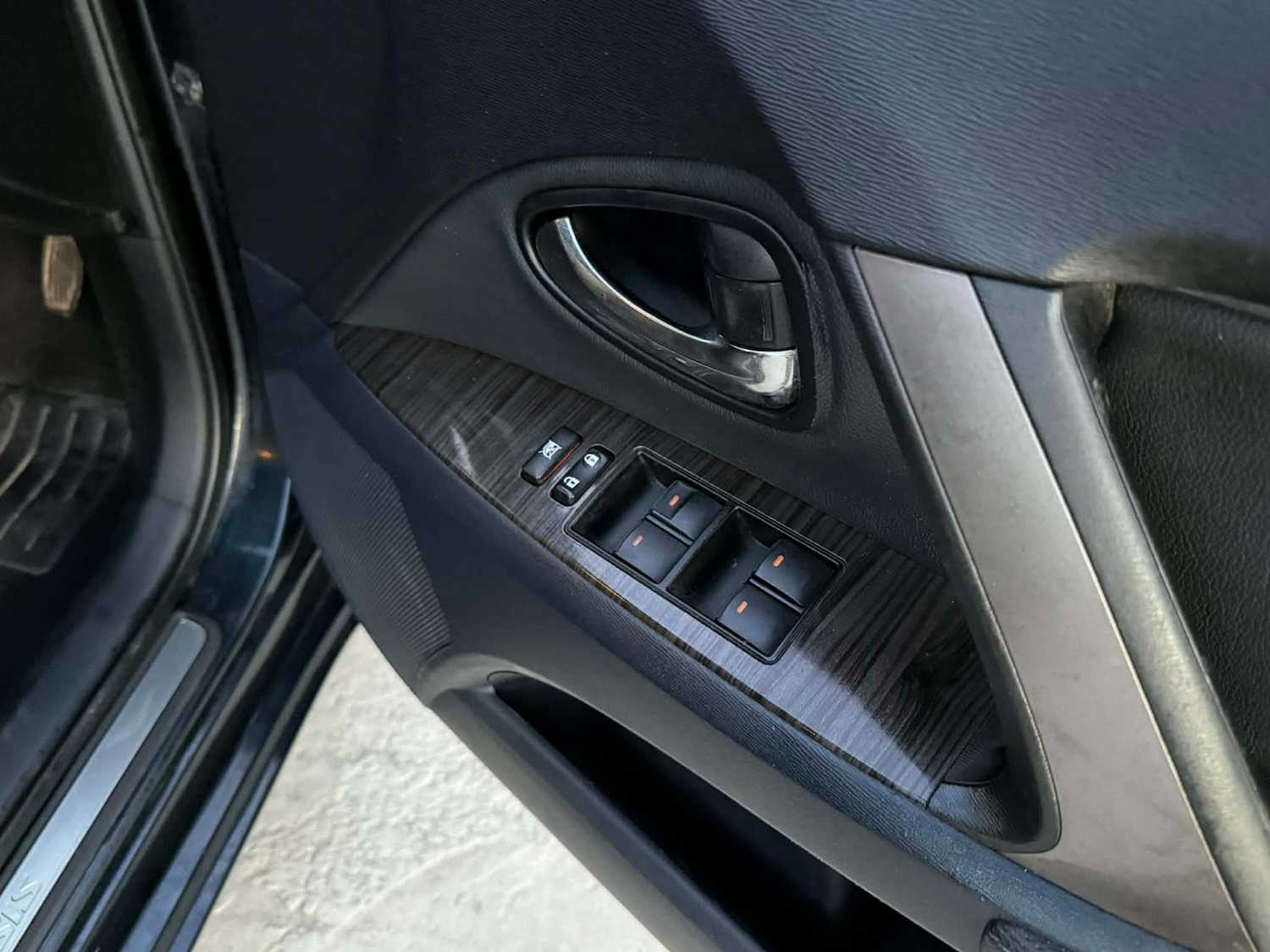 Used Toyota Avensis 2012 for sale - 77661996: Photo 16