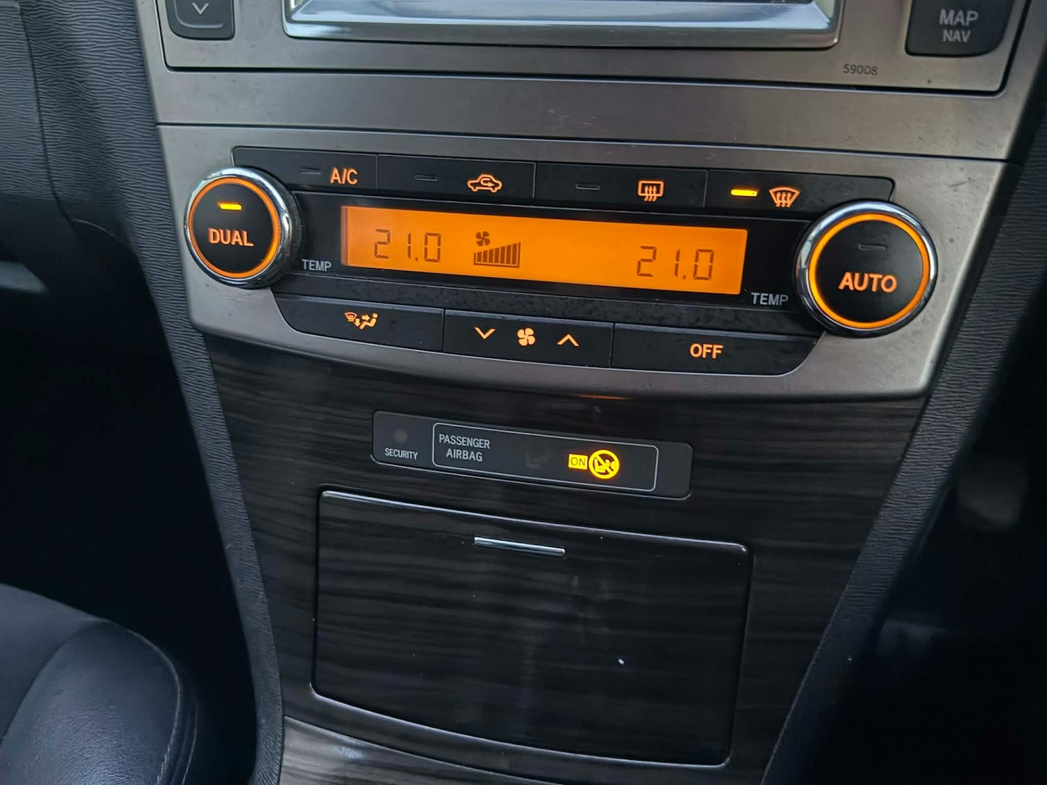 Used Toyota Avensis 2012 for sale - 77661996: Photo 17