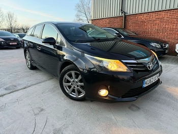 Used Toyota Avensis 2012 for sale - 77661996: Photo
