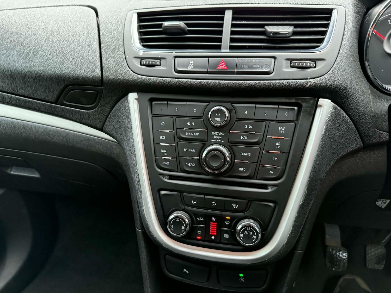 Used Vauxhall Mokka 2015 for sale - 76940470: Photo 18