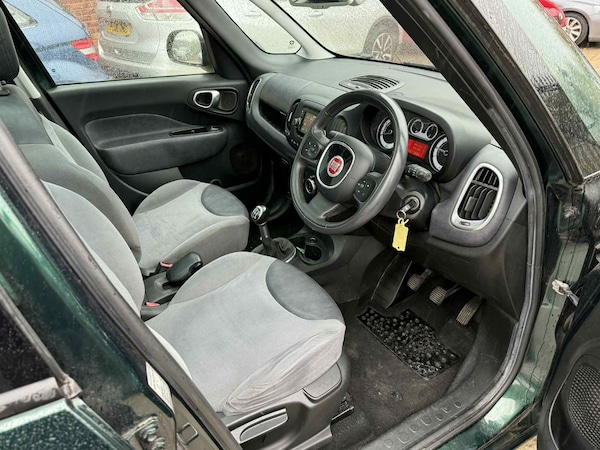 Used Fiat 500L 2013 for sale - 76316849: Photo 15
