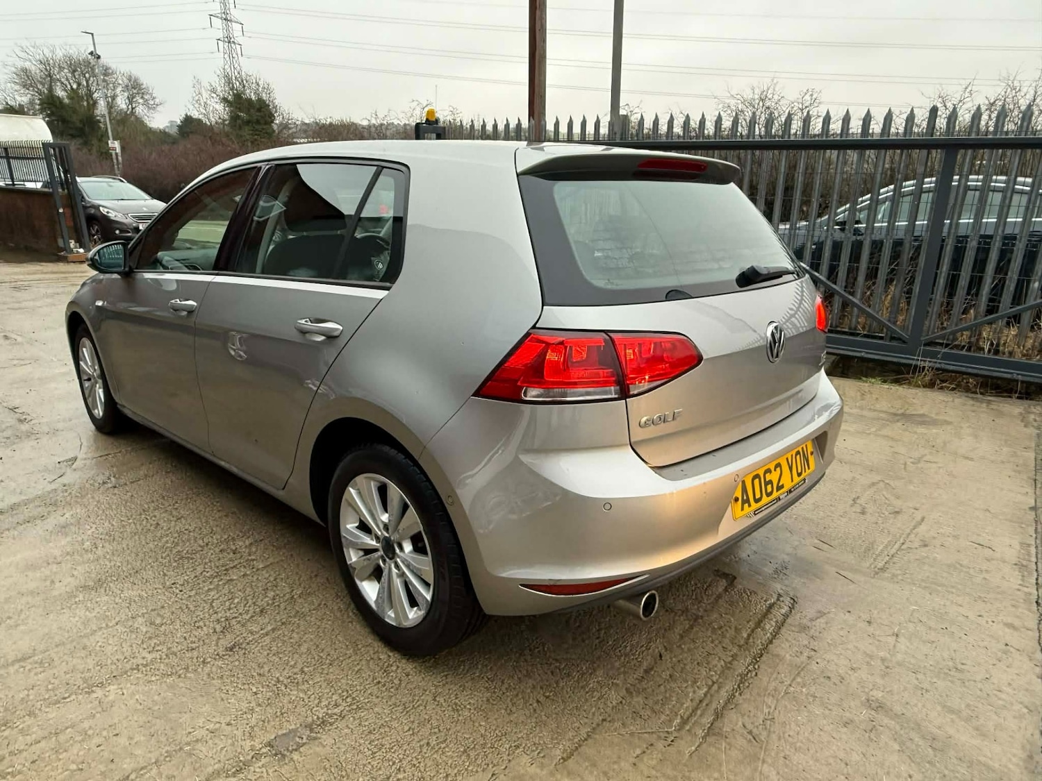 Used Volkswagen Golf 2012 for sale - 77394824: Photo 8