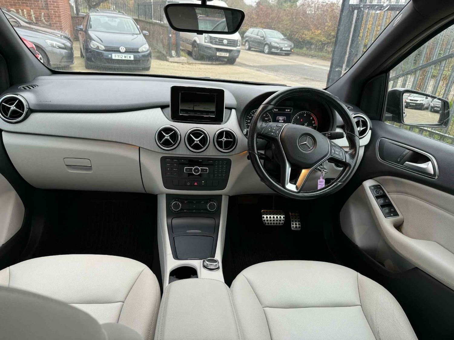 Used Mercedes-Benz B Class 2014 for sale - 76519655: Photo 13