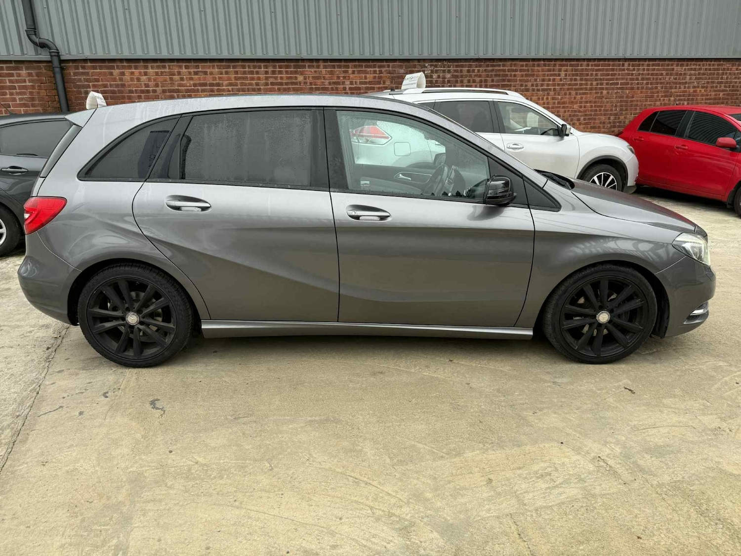 Used Mercedes-Benz B Class 2014 for sale - 76519655: Photo 5