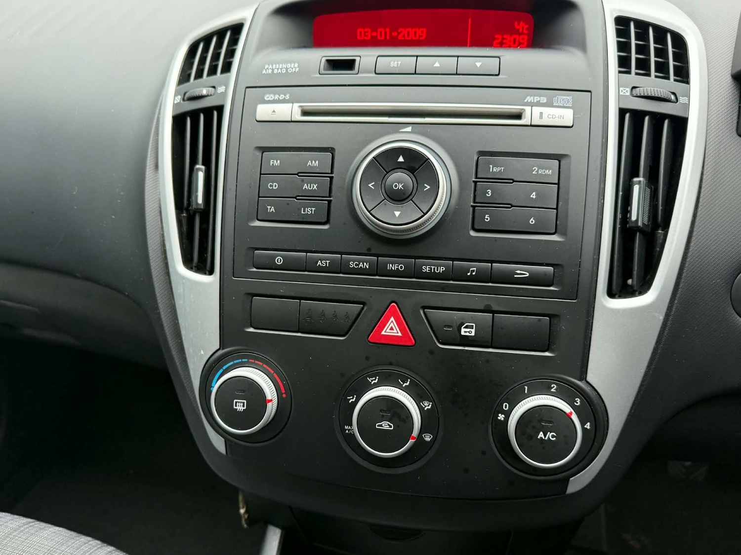 Used Kia Pro Ceed 2012 for sale - 77482399: Photo 17