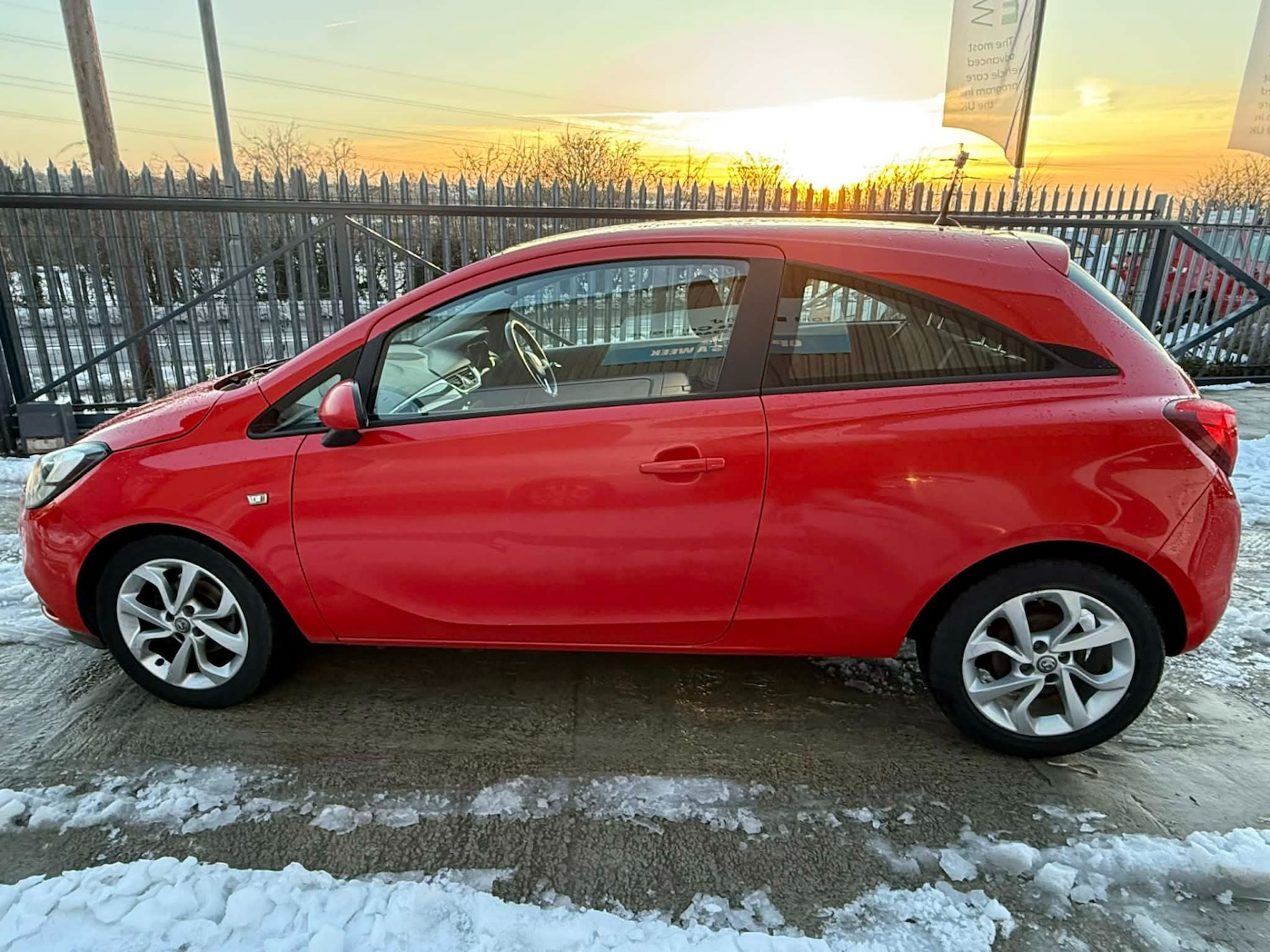 Used Vauxhall Corsa 2015 for sale - 77165144: Photo 9