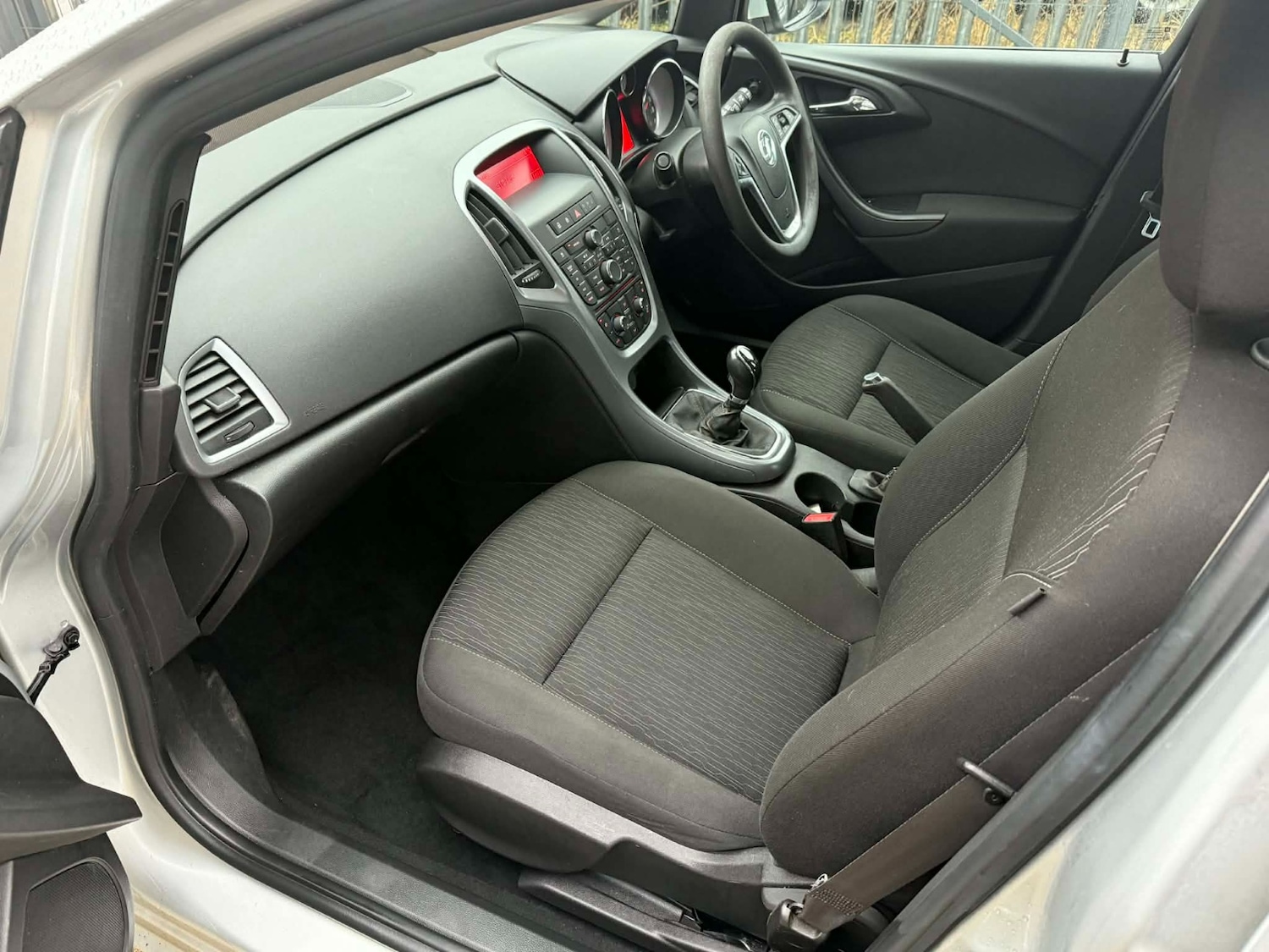 Used Vauxhall Astra 2015 for sale - 77394001: Photo 11