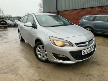 Used Vauxhall Astra 2015 for sale - 77394001: Photo
