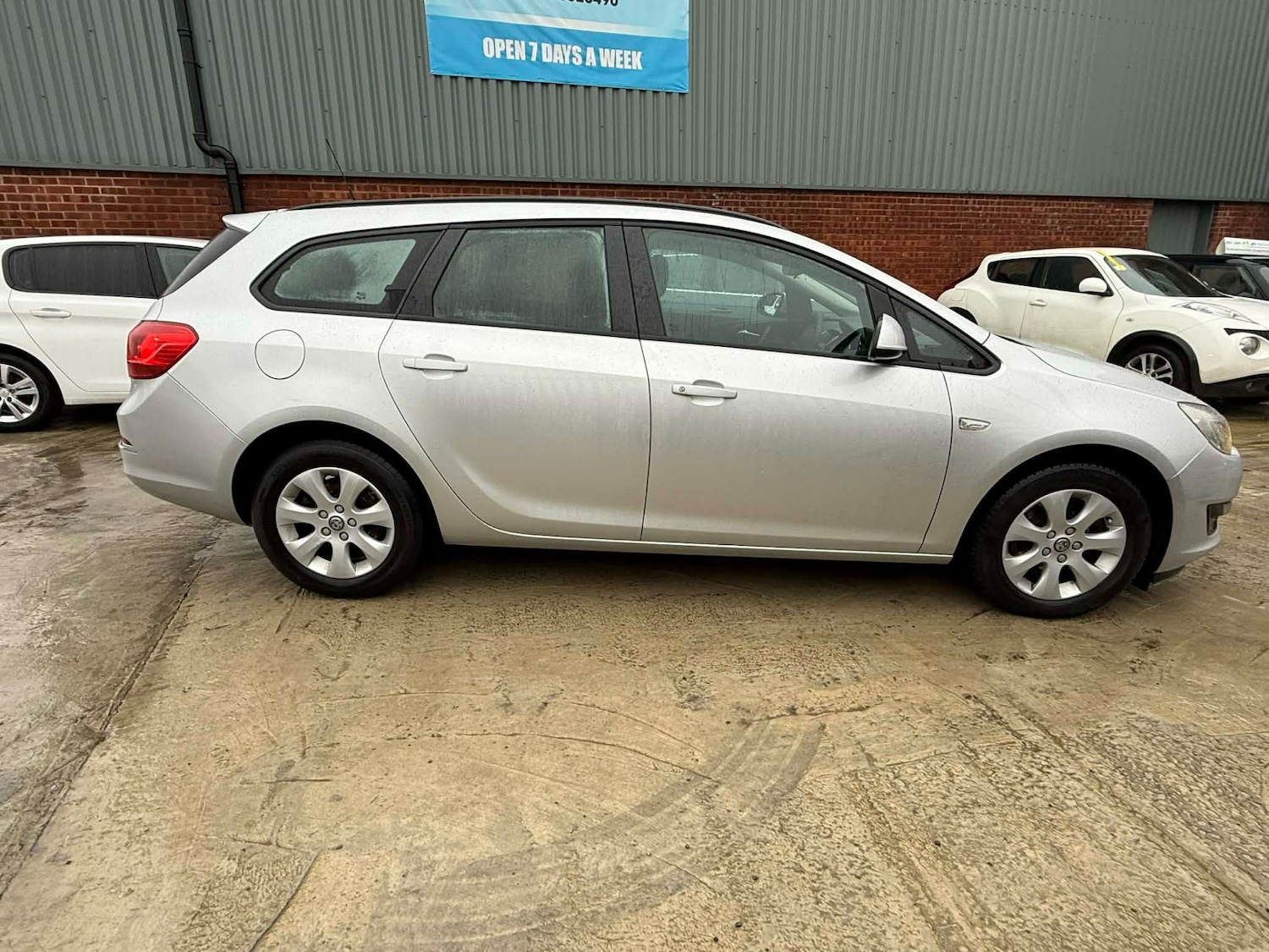 Used Vauxhall Astra 2015 for sale - 77394001: Photo 5