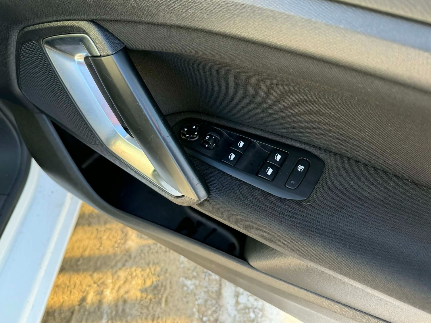 Used Peugeot 308 2015 for sale - 77165180: Photo 14