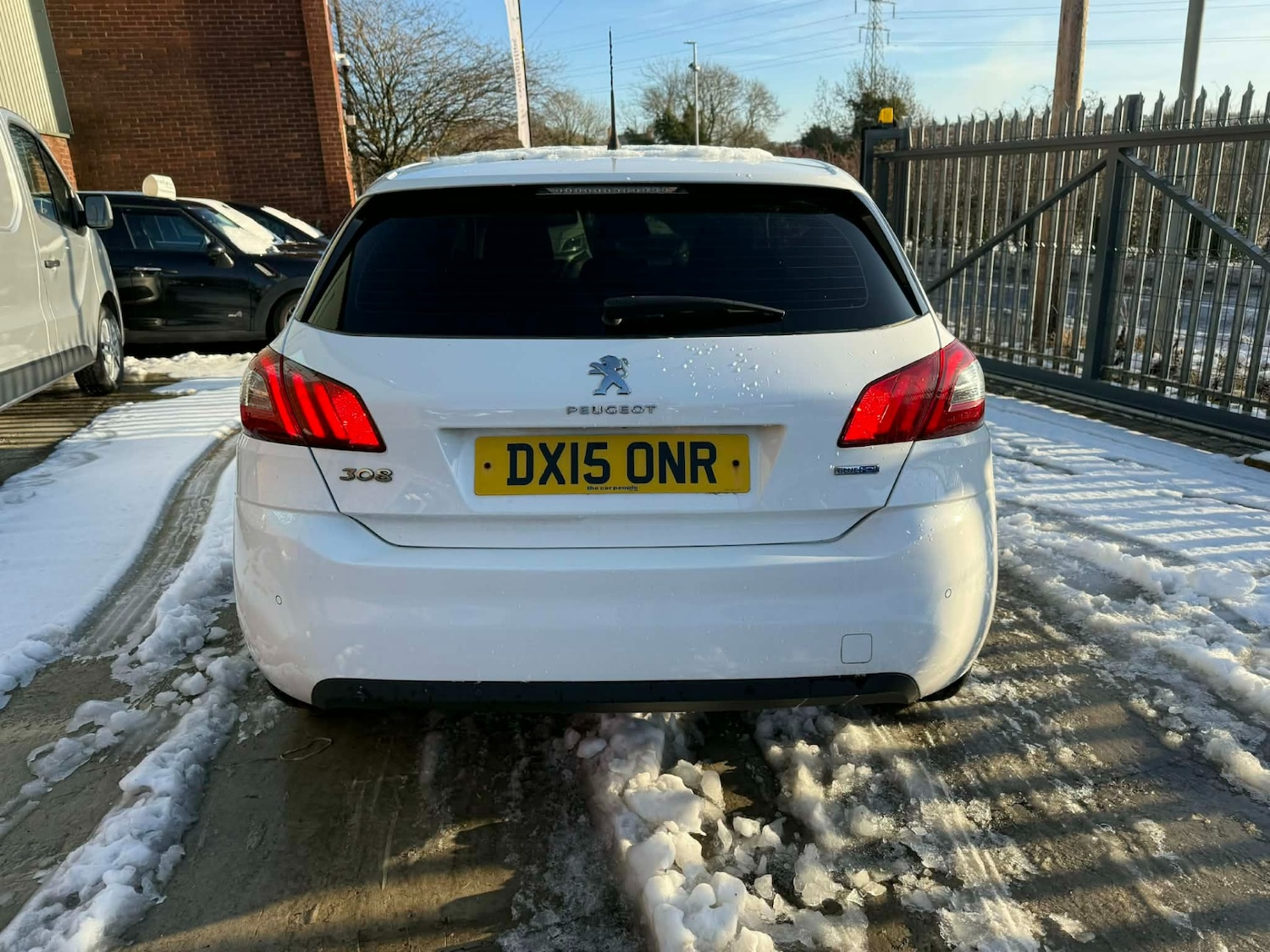 Used Peugeot 308 2015 for sale - 77165180: Photo 7