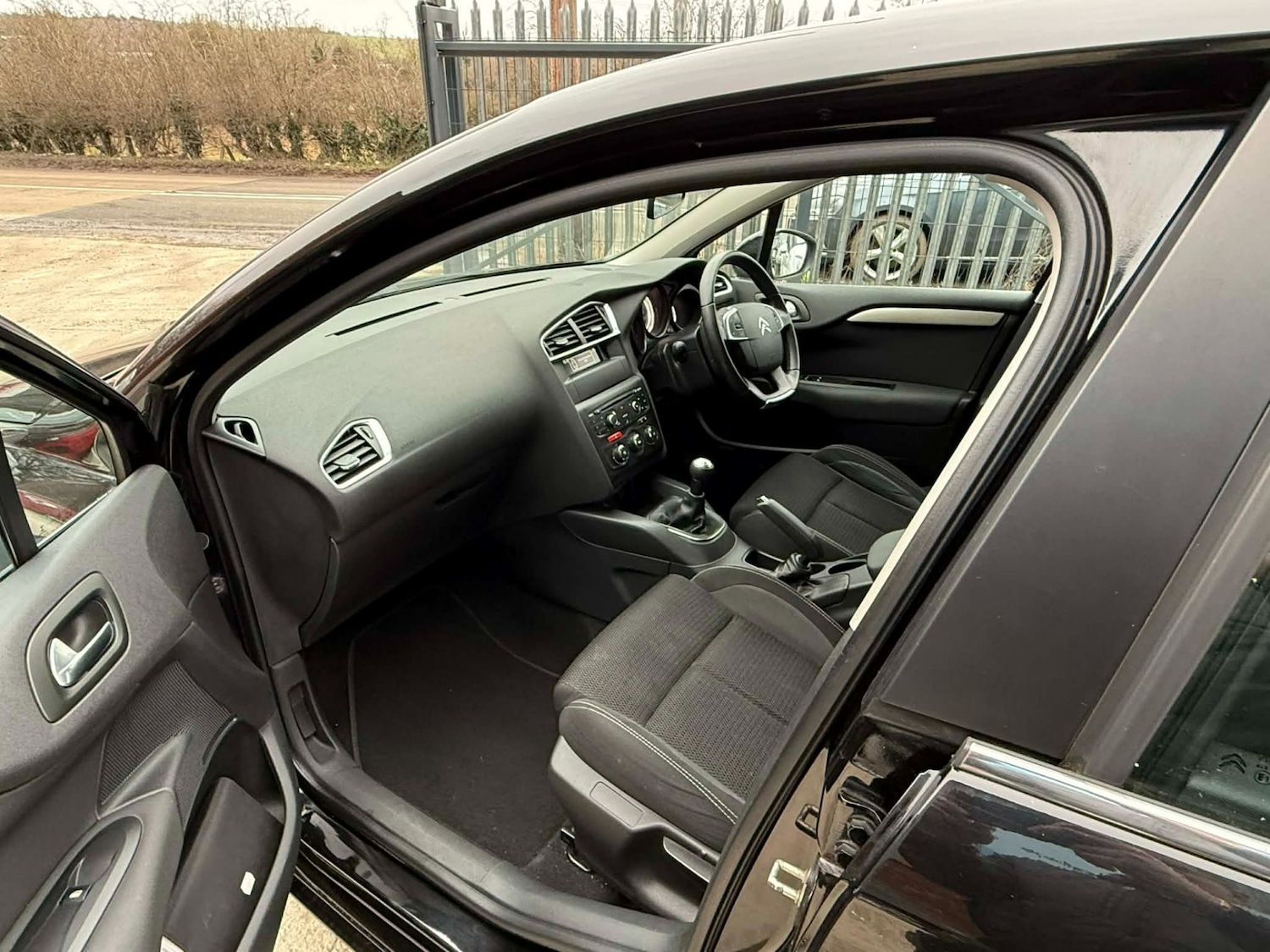 Used Citroen C4 2015 for sale - 77630860: Photo 11