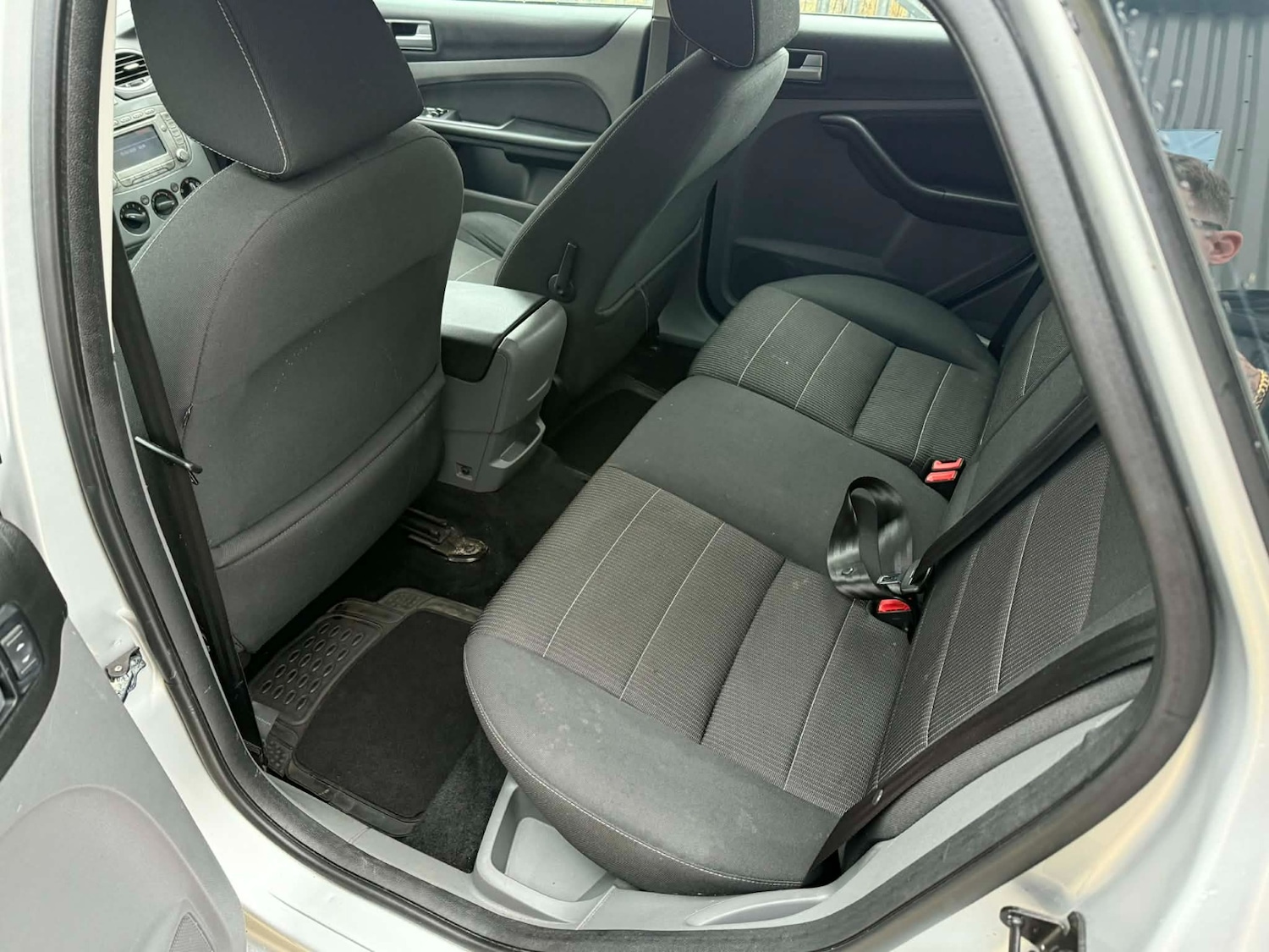 Used Ford Focus 2010 for sale - 77563429: Photo 11