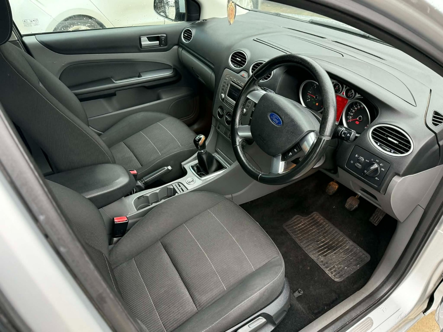 Used Ford Focus 2010 for sale - 77563429: Photo 13