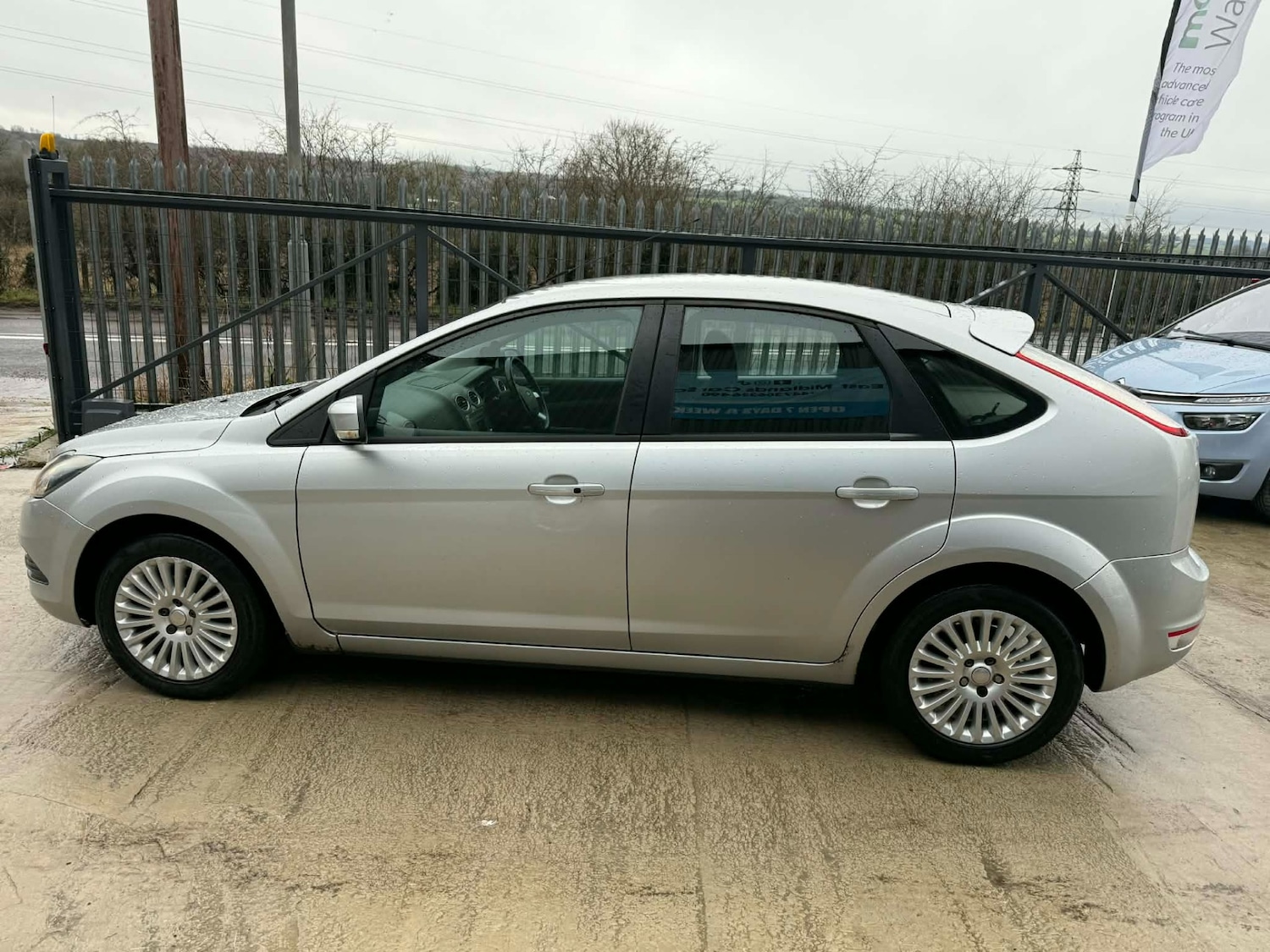 Used Ford Focus 2010 for sale - 77563429: Photo 8