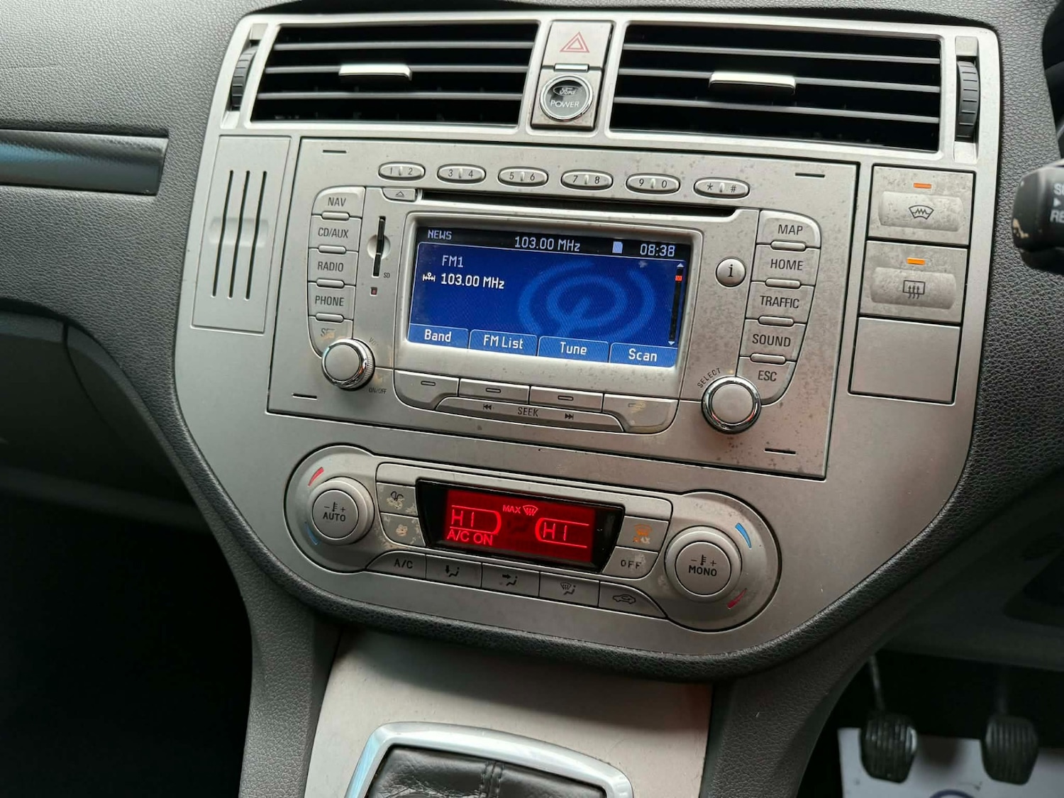 Used Ford Kuga 2010 for sale - 77399373: Photo 17