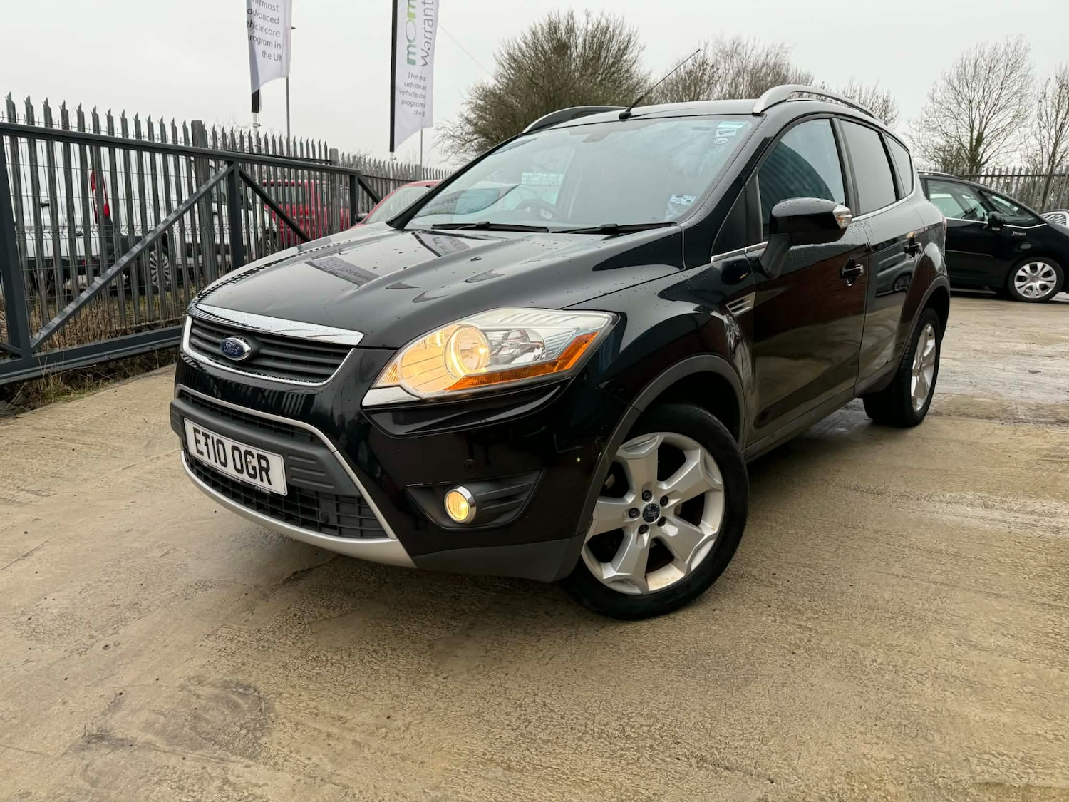 Used Ford Kuga 2010 for sale - 77399373: Photo 2