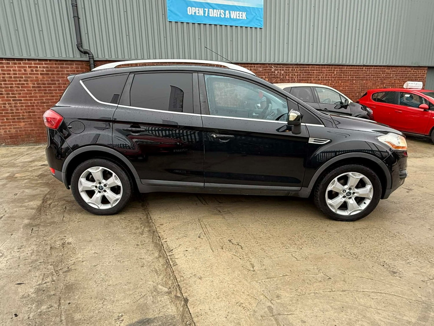 Used Ford Kuga 2010 for sale - 77399373: Photo 5