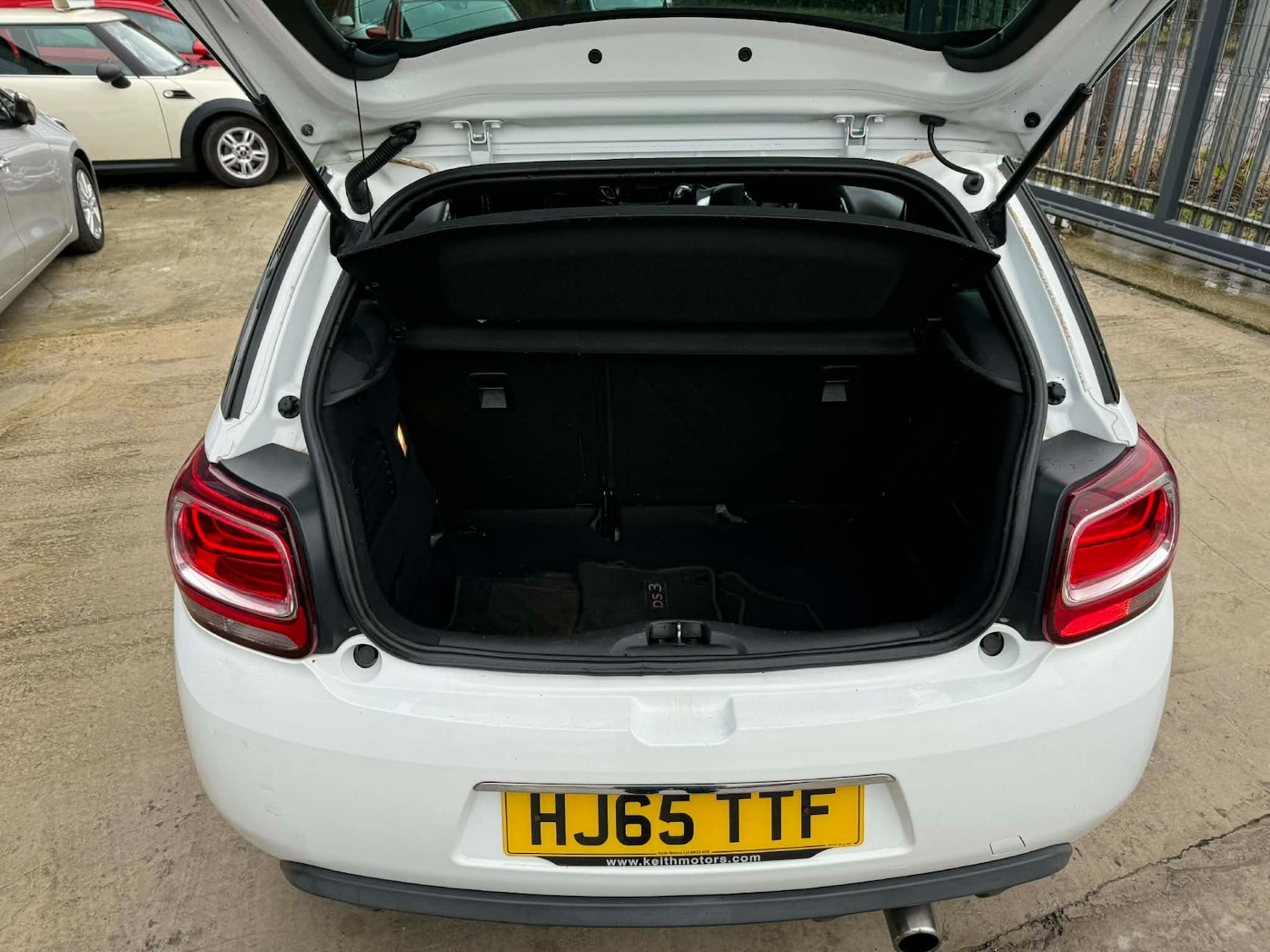 Used DS Automobiles DS 3 2015 for sale - 77562617: Photo 10