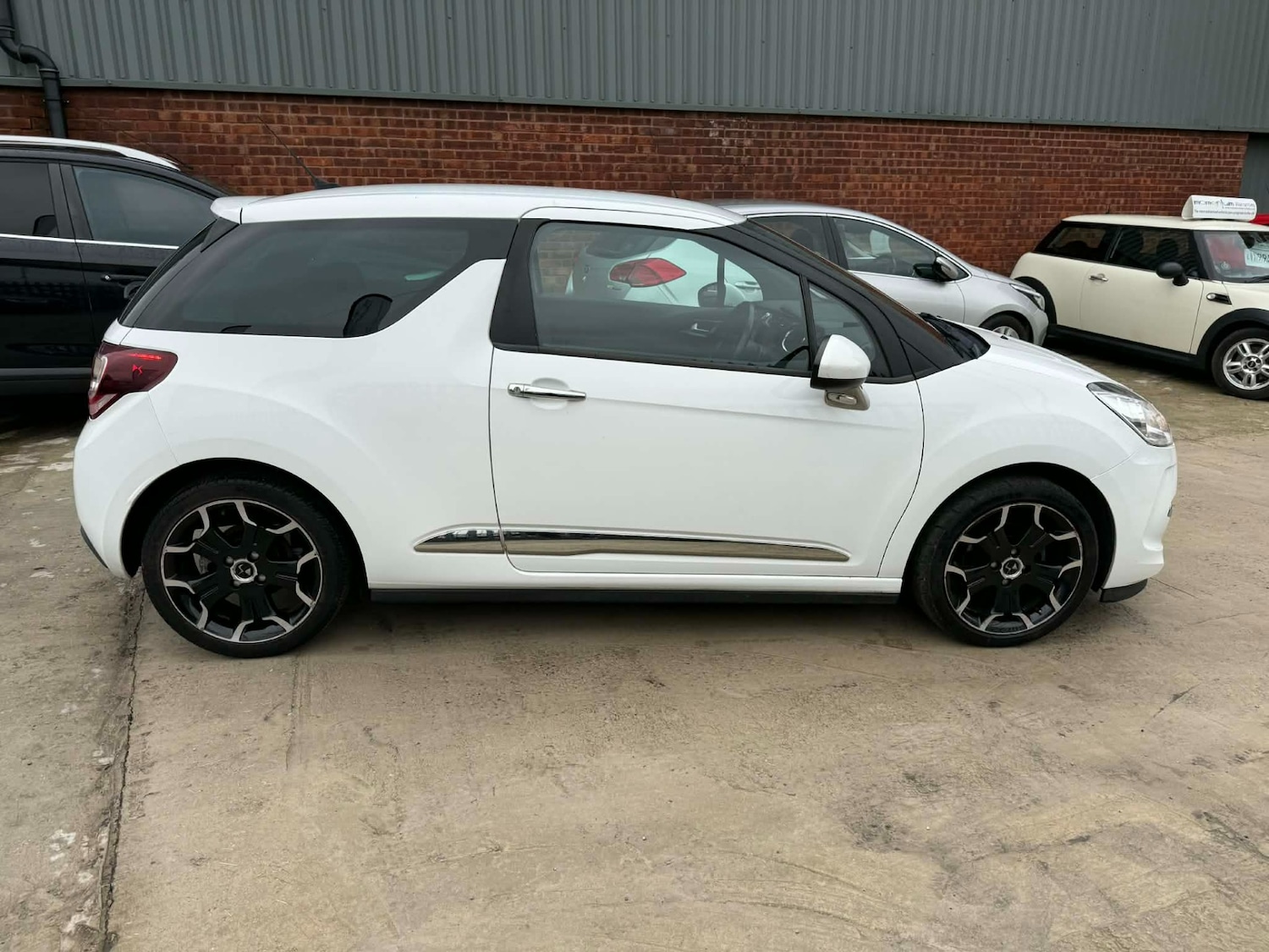 Used DS Automobiles DS 3 2015 for sale - 77562617: Photo 3