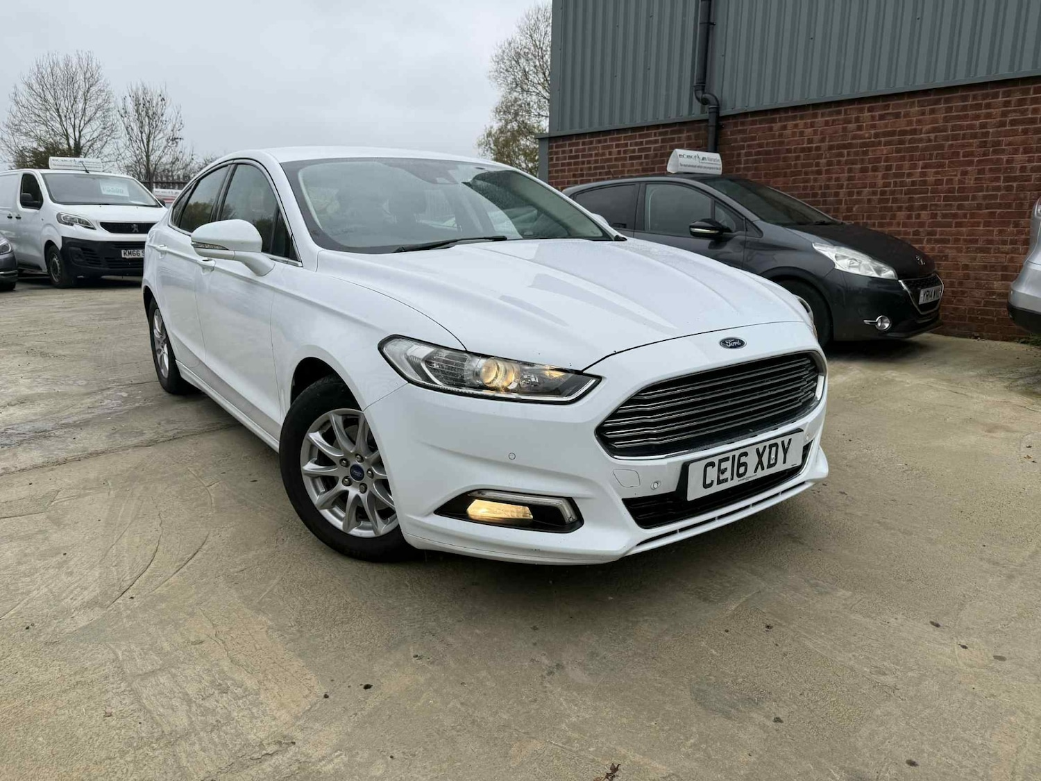 Used Ford Mondeo 2016 for sale - 76519529: Photo 1