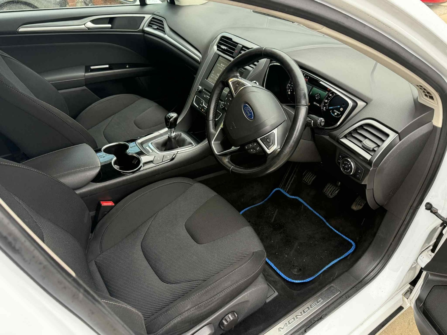 Used Ford Mondeo 2016 for sale - 76519529: Photo 14