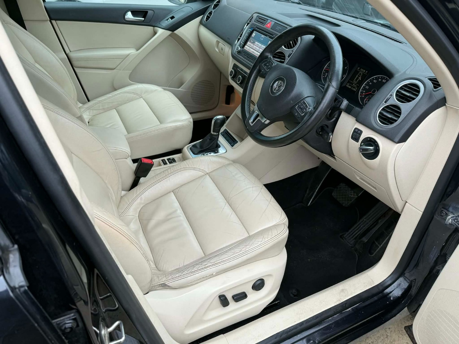 Used Volkswagen Tiguan 2011 for sale - 77225326: Photo 15