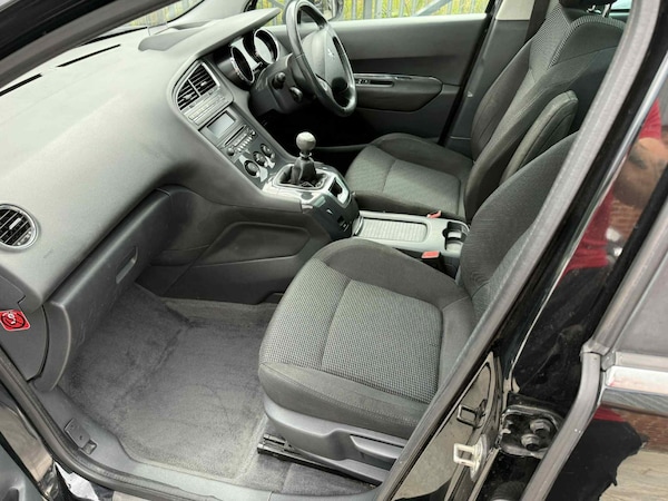 Used Peugeot 5008 2011 for sale - 75375578: Photo 11