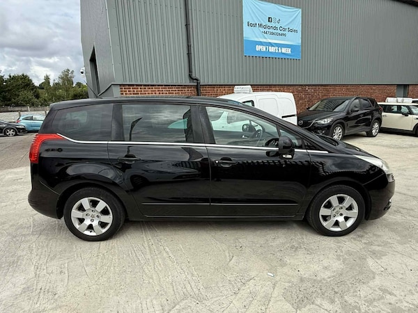 Used Peugeot 5008 2011 for sale - 75375578: Photo 5