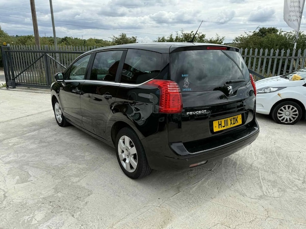 Used Peugeot 5008 2011 for sale - 75375578: Photo 8