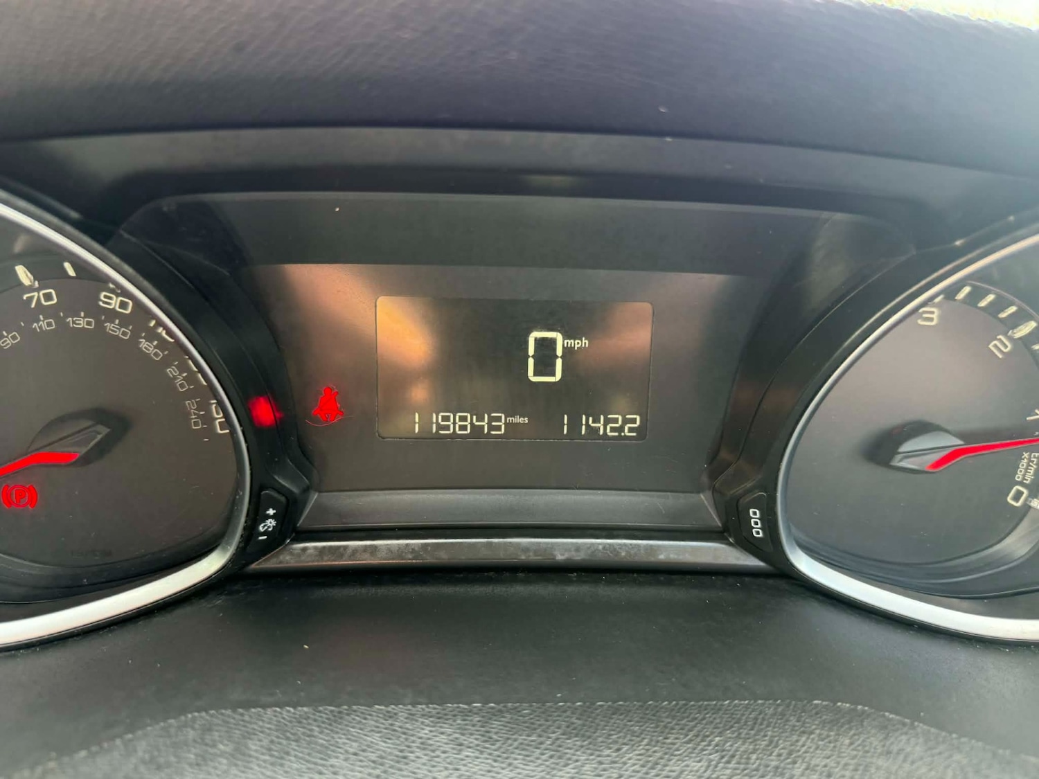 Used Peugeot 308 2015 for sale - 77889258: Photo 10