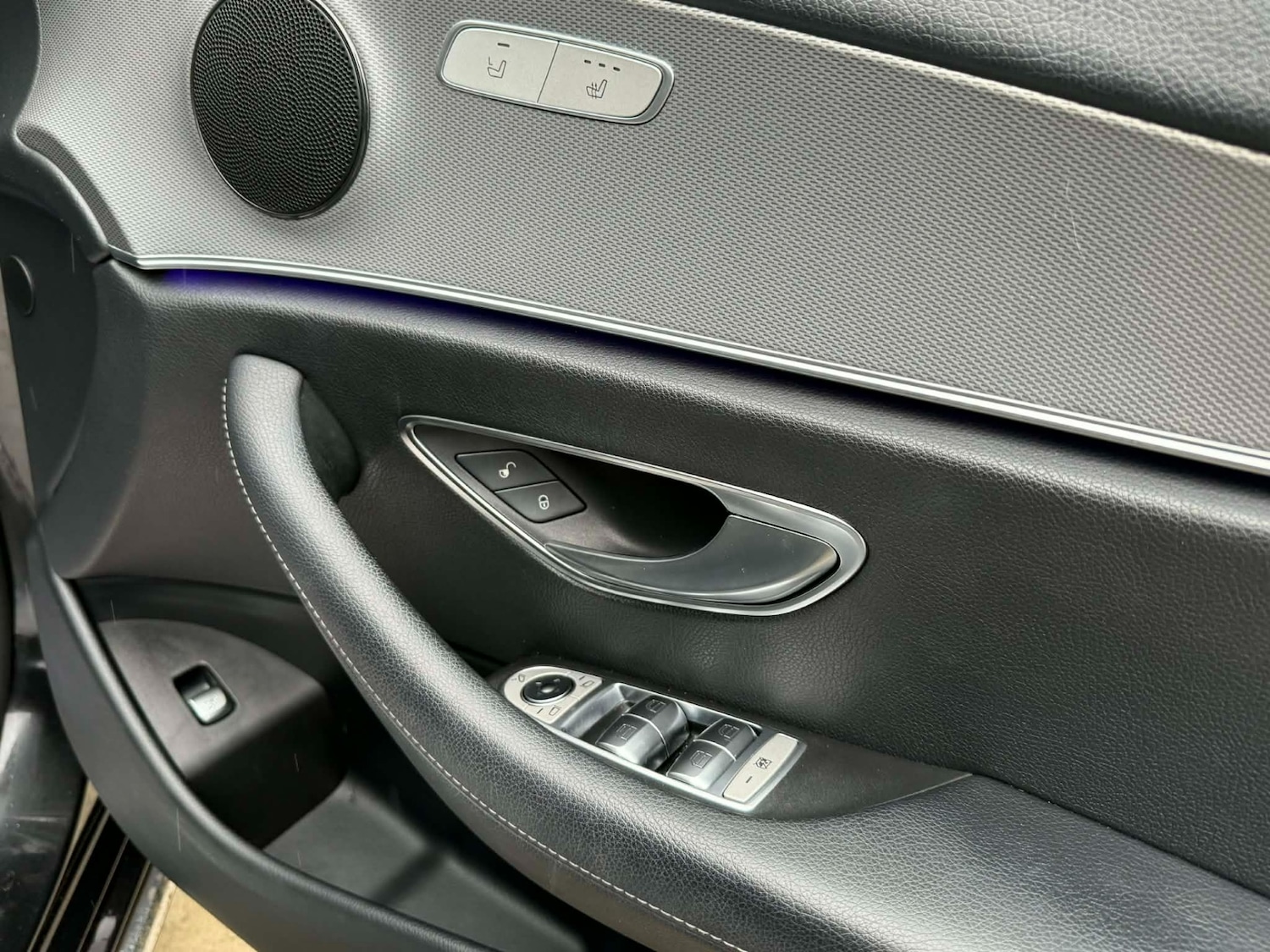 Used Mercedes-Benz E Class 2017 for sale - 77562625: Photo 16