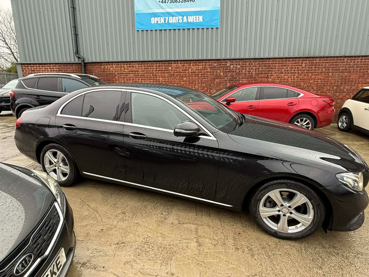 Used Mercedes-Benz E Class 2017 for sale - 77562625: Photo 5