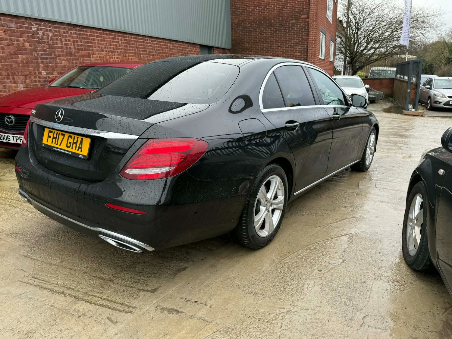 Used Mercedes-Benz E Class 2017 for sale - 77562625: Photo 6