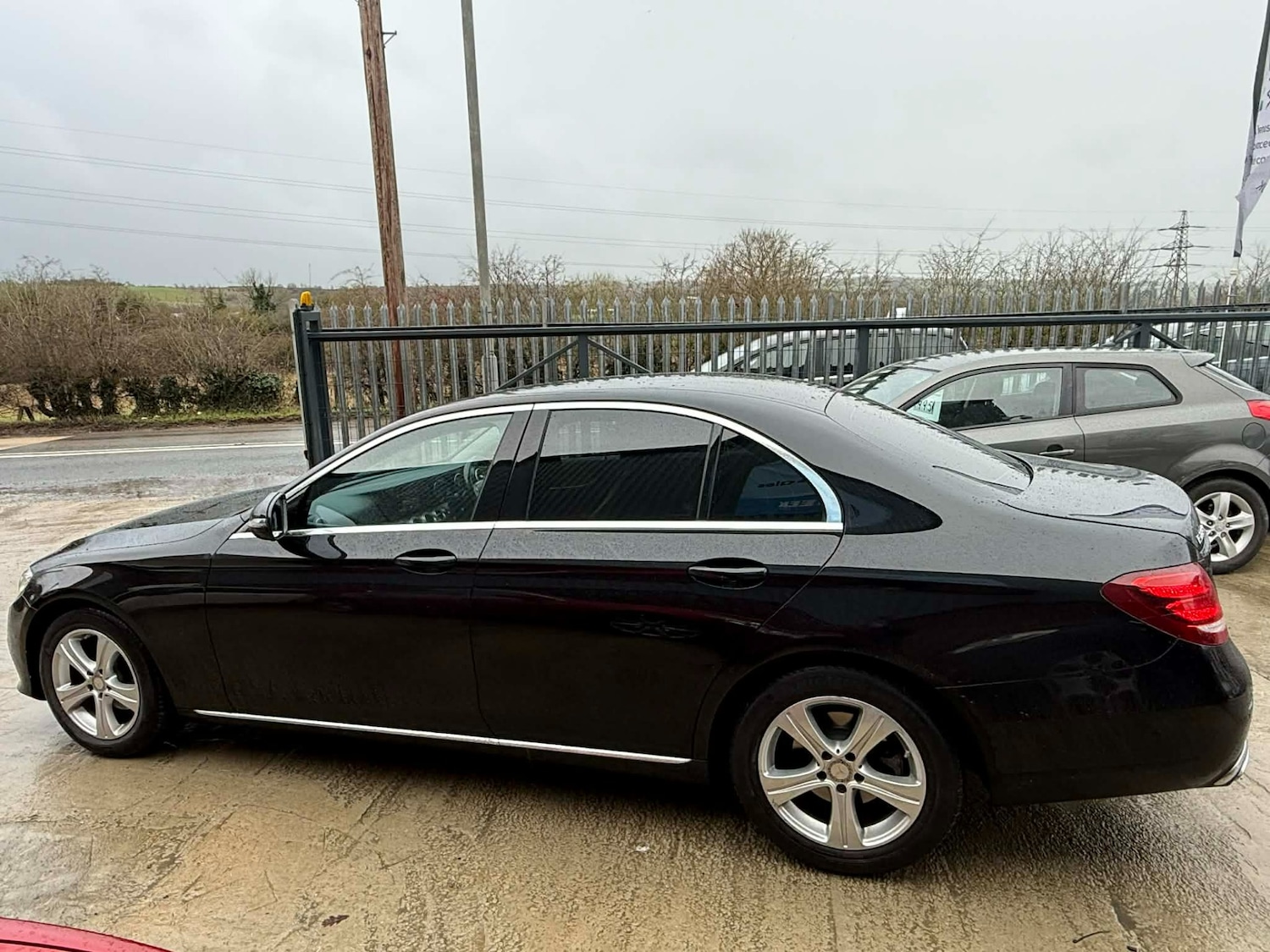 Used Mercedes-Benz E Class 2017 for sale - 77562625: Photo 9