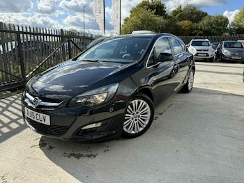 Used Vauxhall Astra 2015 for sale - 76023277: Photo