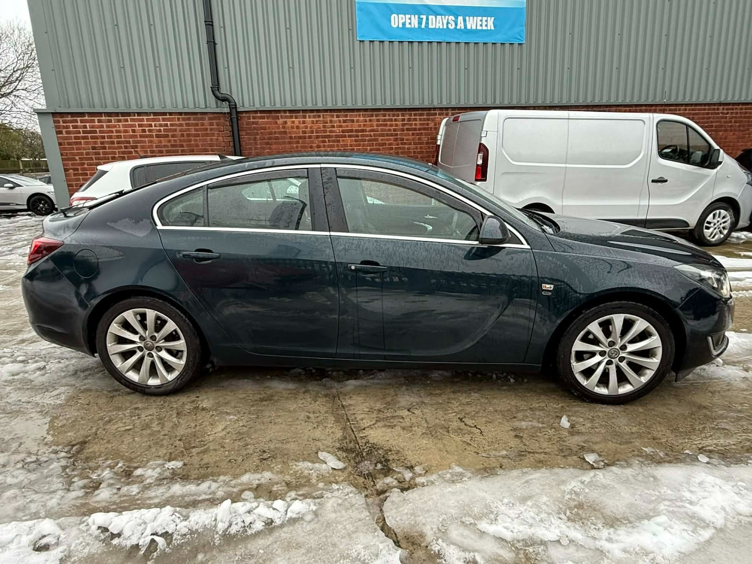 Used Vauxhall Insignia 2015 for sale - 77165123: Photo 5