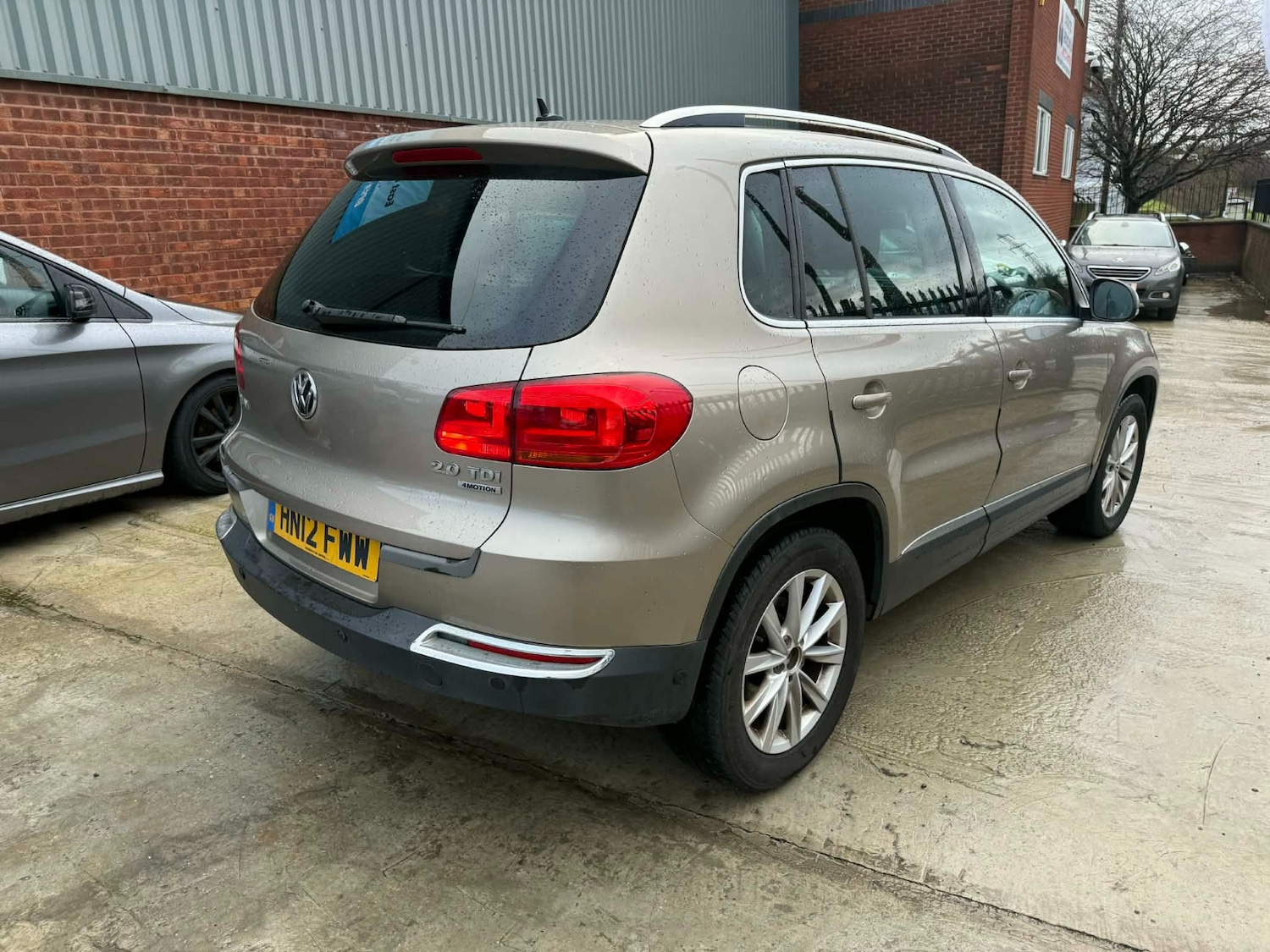 Used Volkswagen Tiguan 2012 for sale - 76847354: Photo 6