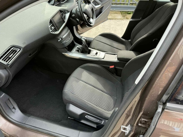 Used Peugeot 308 2014 for sale - 76177651: Photo 11