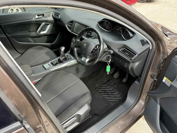Used Peugeot 308 2014 for sale - 76177651: Photo 15